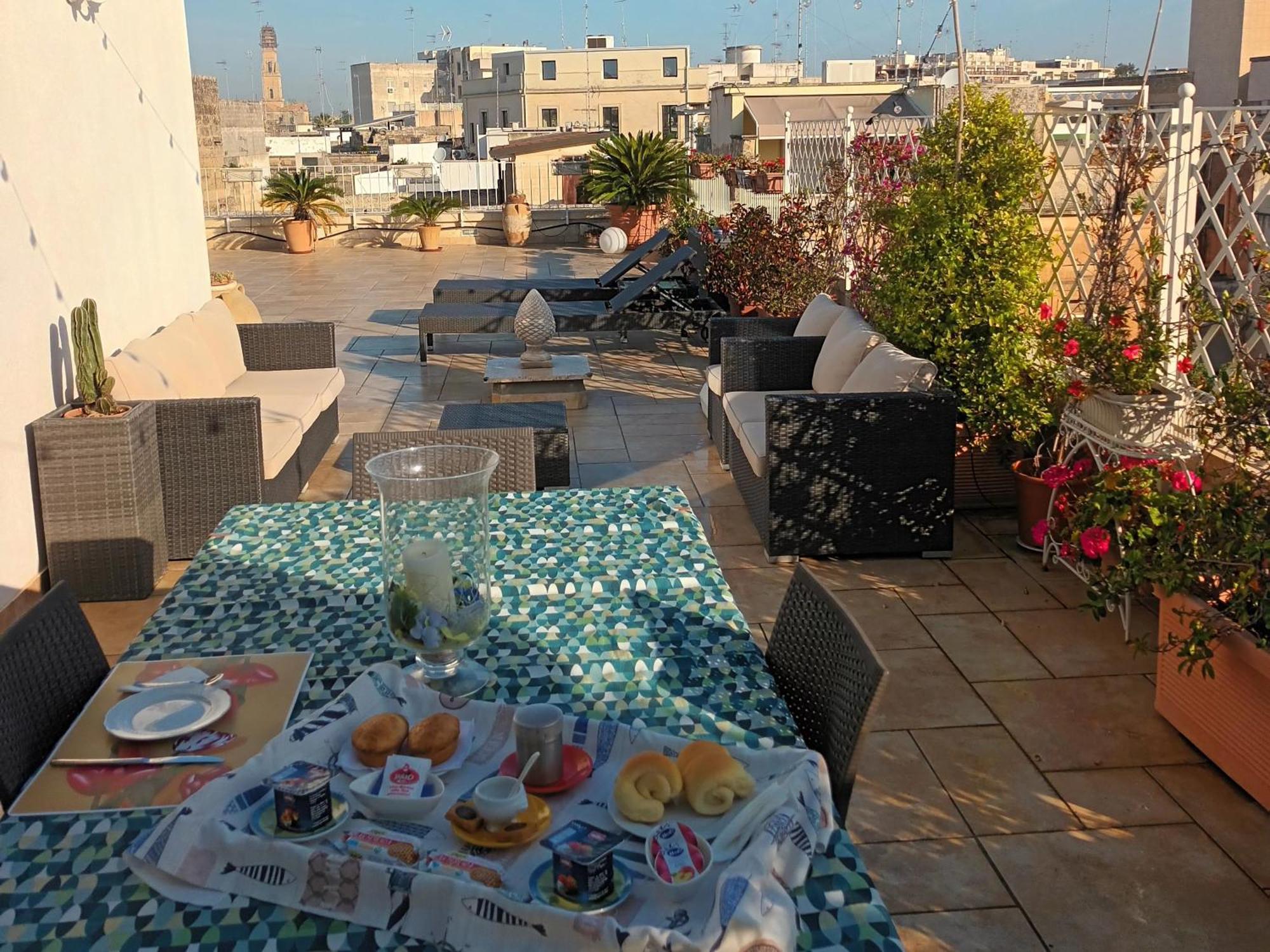 B&B Ai Due Santi Lecce Exterior photo